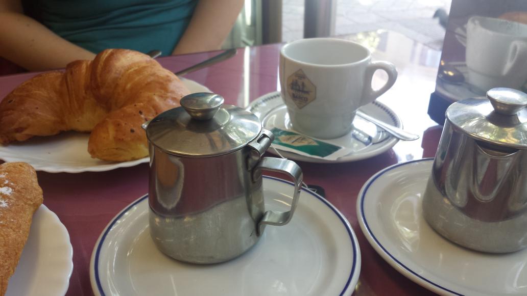 TracySmall1's tweet photo. Shot of tea! http://t.co/LCzNisWIO8