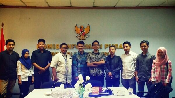 FKAM_UINjkt's tweet photo. Audiensi ke komisi informasi pusat http://t.co/fRM5daAQZt