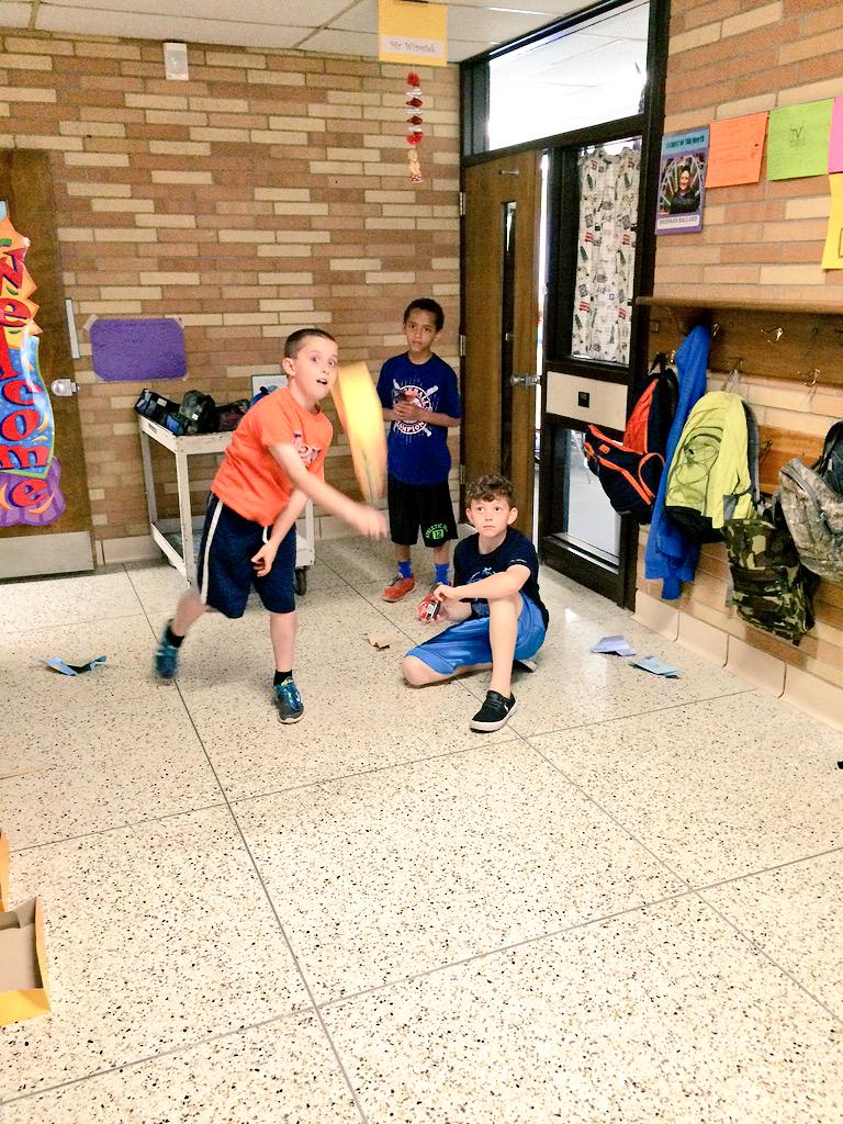 MorrishDragons's tweet image. Our 4th graders are finding answers to  their own questions. Student: "This is why I like being in 4th grade!" #Edjoy