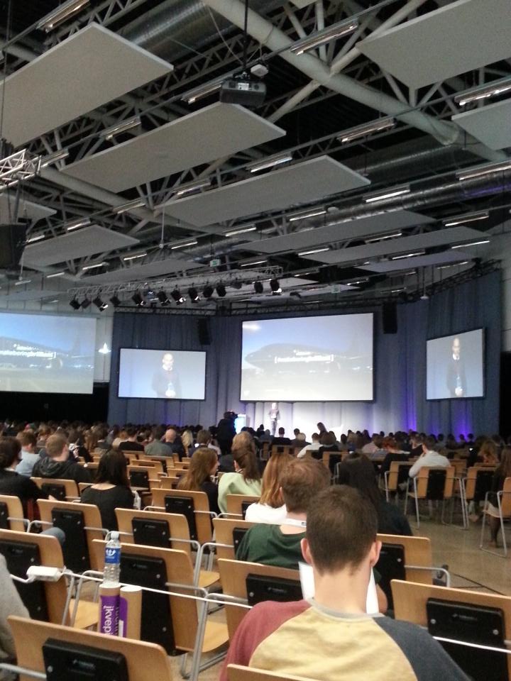 awrelia_g's tweet photo. Tweet about Twitter :) | #Lithuania #Login2015 #UnderstandingTwitter #ScottThwaites http://t.co/xwaI6Ru7tW
