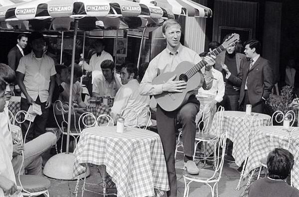 Happy 80th birthday to guitar man Jack Charlton 