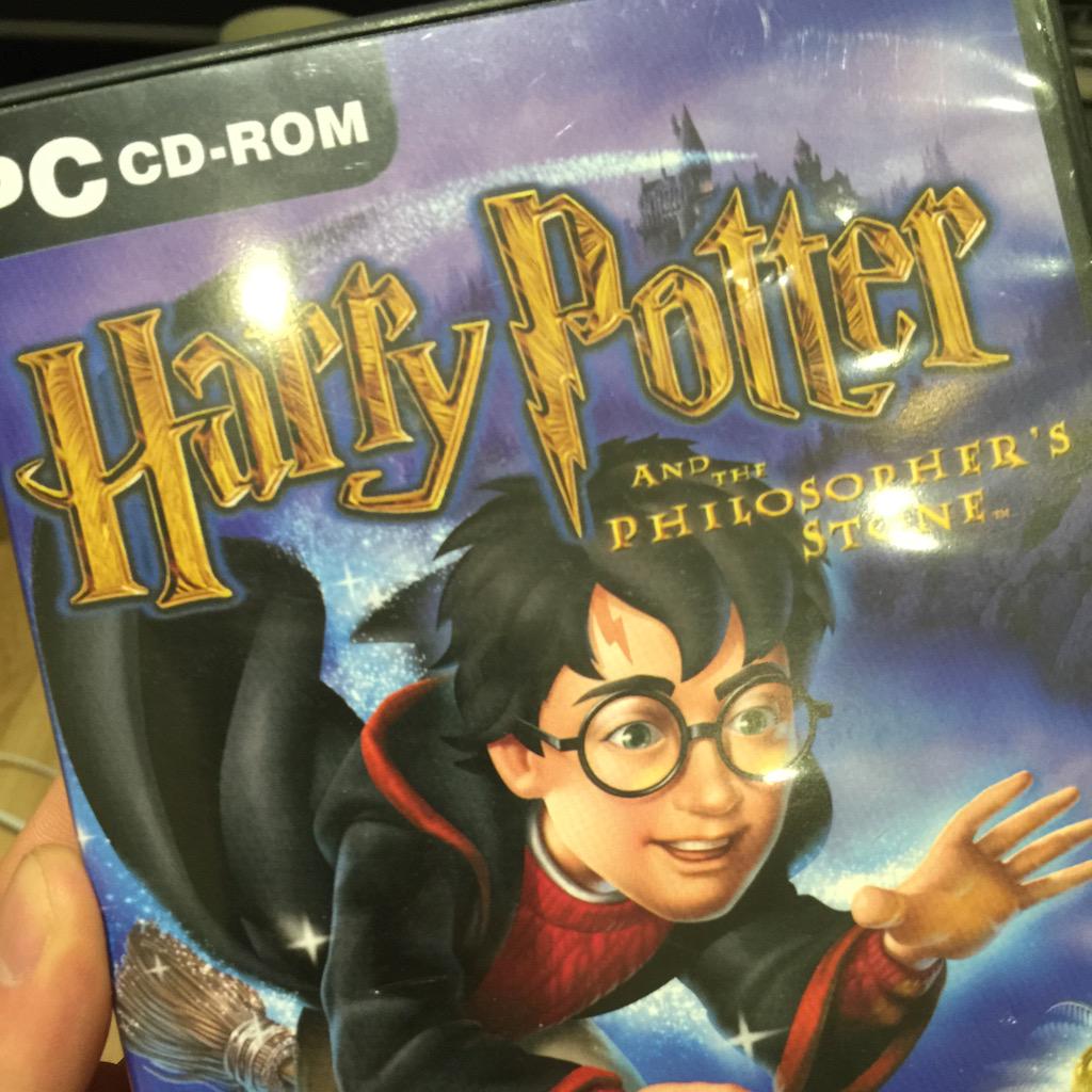 Joe_Sugg's tweet photo. Omg.. A viewer sent me this a while ago and the nostalgia is real.. #Thatcherjoegames http://t.co/KVu1wptomd