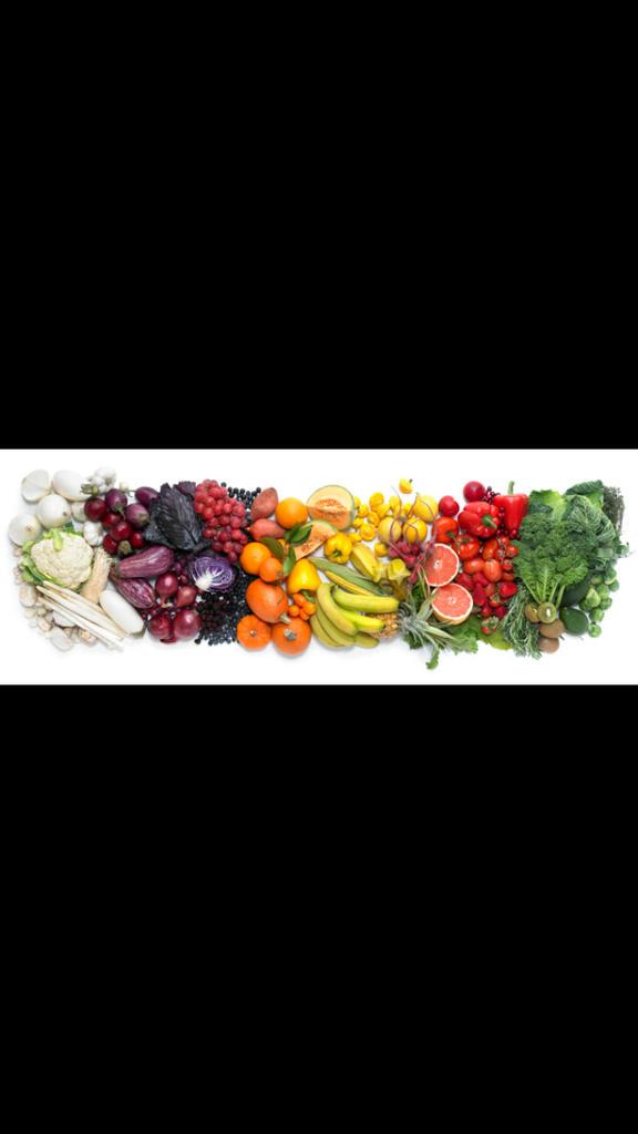 4Nutritionists's tweet image. ADD COLOR TO YOUR DIET! Eating a rainbow helps ensure that your giving a wide spectrum of vitamins to your body.