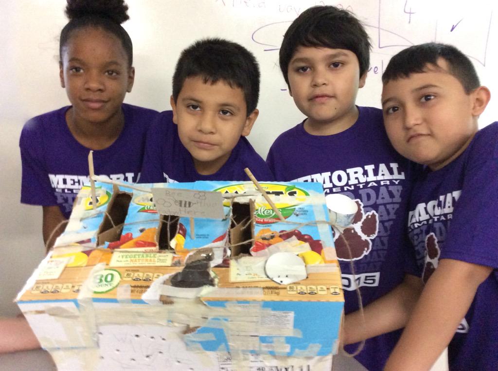 JClementsClass's tweet photo. @MemorialPisd #bobcatscan #3rdGradeDesigns 
Bees build their honeycombs on the removable slats. http://t.co/nNkfqKy0wq