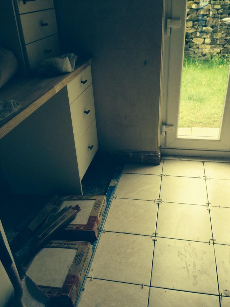 silverspoonkb's tweet image. &amp;amp; now tiling is well underway! #tileinstyle #creambricktiles #ceramictiles #greattiling #alwaysperfect @silverspoonkb