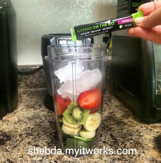 shebdamyitworks's tweet photo. Greens! 38+ servings of fruits &amp; veggies, probiotic, superfood, detox! Only 33$ for loyals! 
http://t.co/aJLmX5Hrec http://t.co/3C12SNCV2J