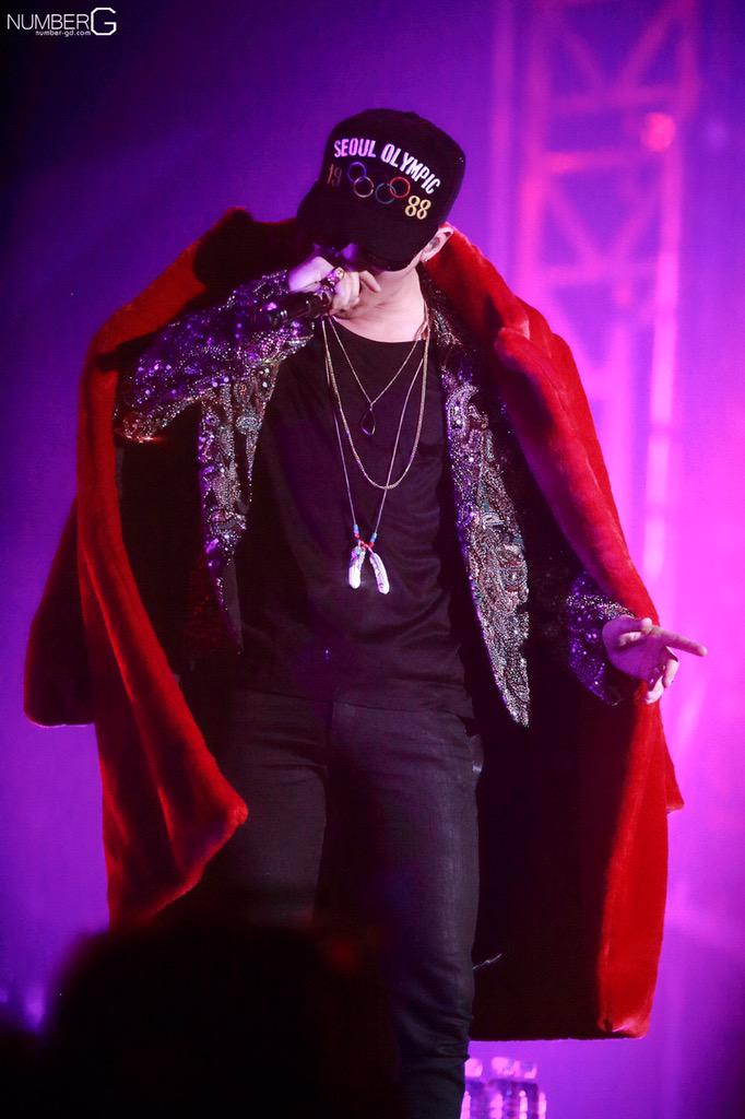 Number_GGG's tweet image. GN🌙 #GD #NumberG 
150426 #MADE tour photo 
주말엔 사진 정리좀 해야지.....