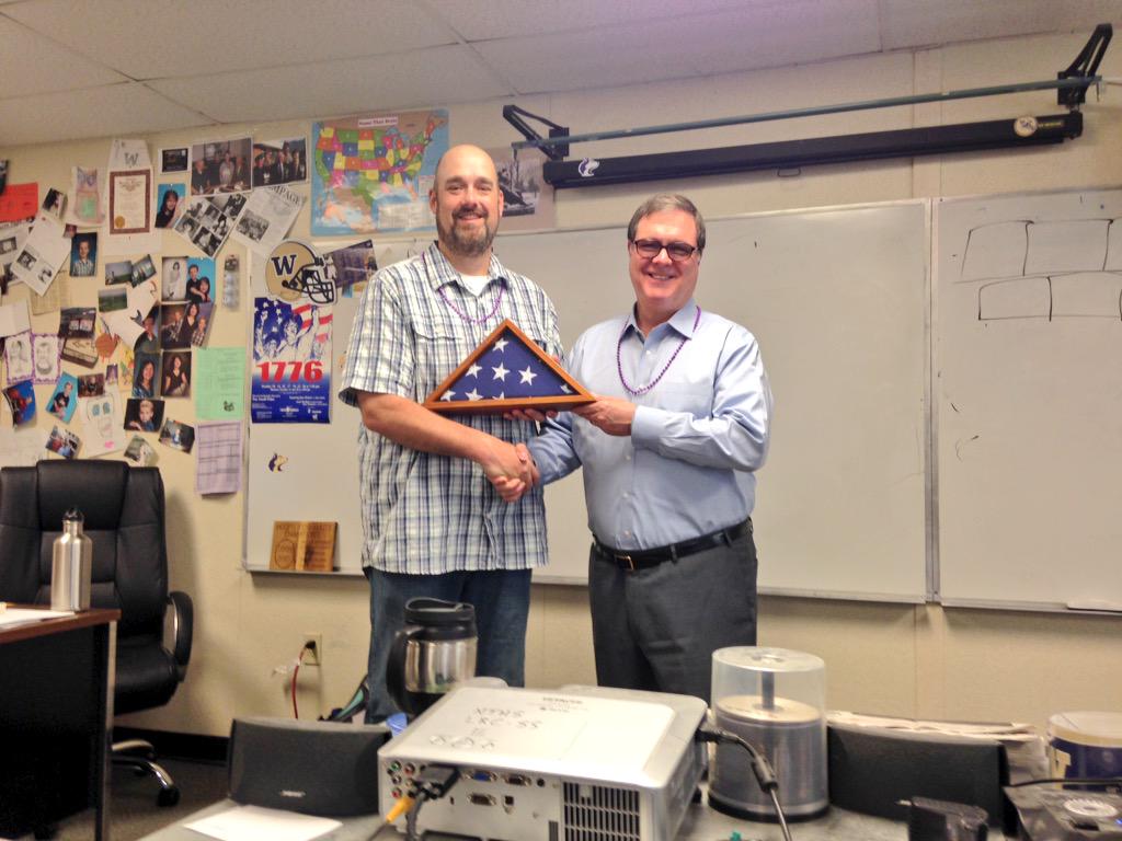 NTPSnews's tweet photo. Congressman Heck is in the house - Brady Olson's AP government class! #dennyheck #bradyolson http://t.co/GiJMtdbNlI