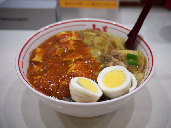 tommolux50's tweet photo. 中国丼。個人的にちょい前から微妙にハマってるメニューなんですがあんまり人気無い気が。東のりの頭にふりかけたい感じのダブル保温餡でキメッキメのアンアン餡 @中本上板橋本店 #NKHC #OnlyFoodPhoto http://t.co/VJ80KpGKxI