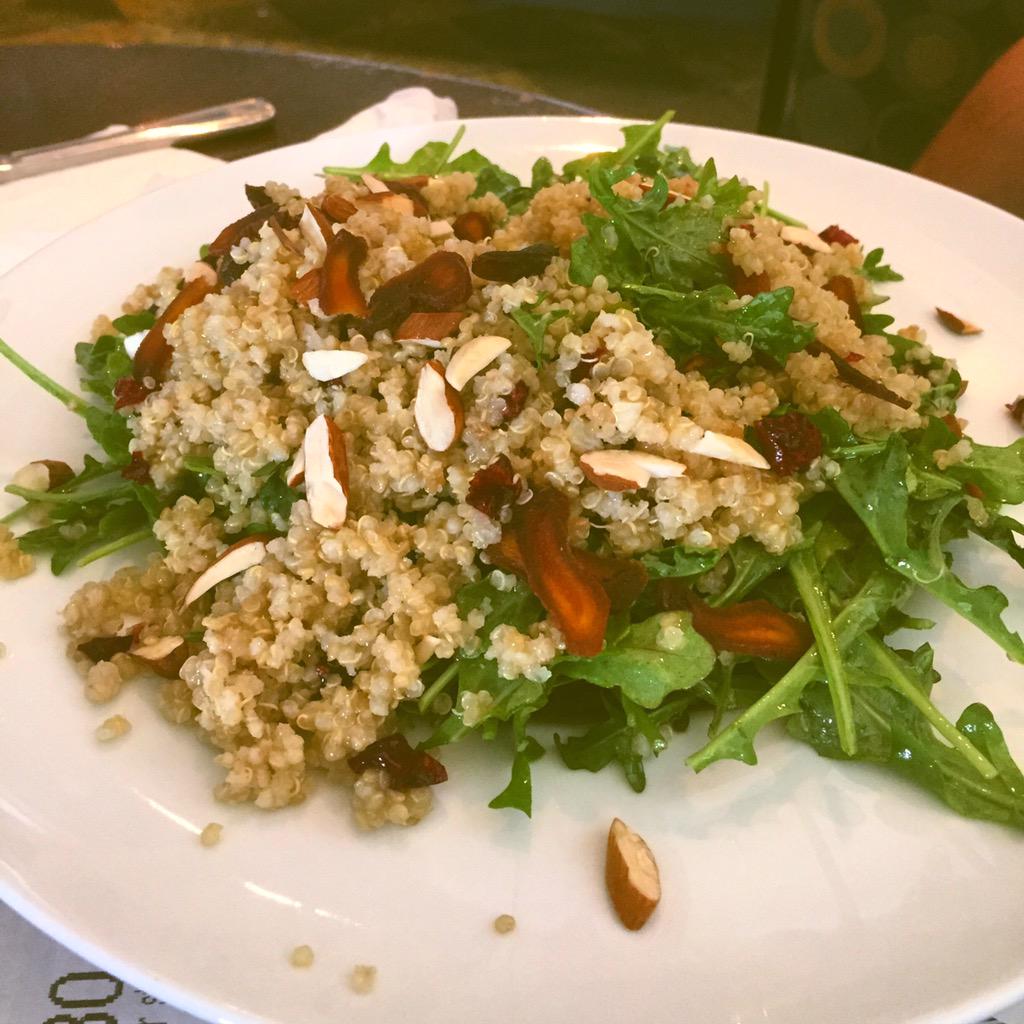 GingerAstoria's tweet photo. #quinoa #salad #organic http://t.co/k94d26nYJN