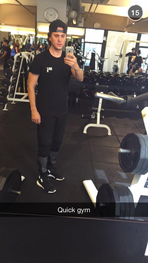 ChebanSnaps's tweet photo. On that gym flow likeeeeee http://t.co/0gHfinokQM