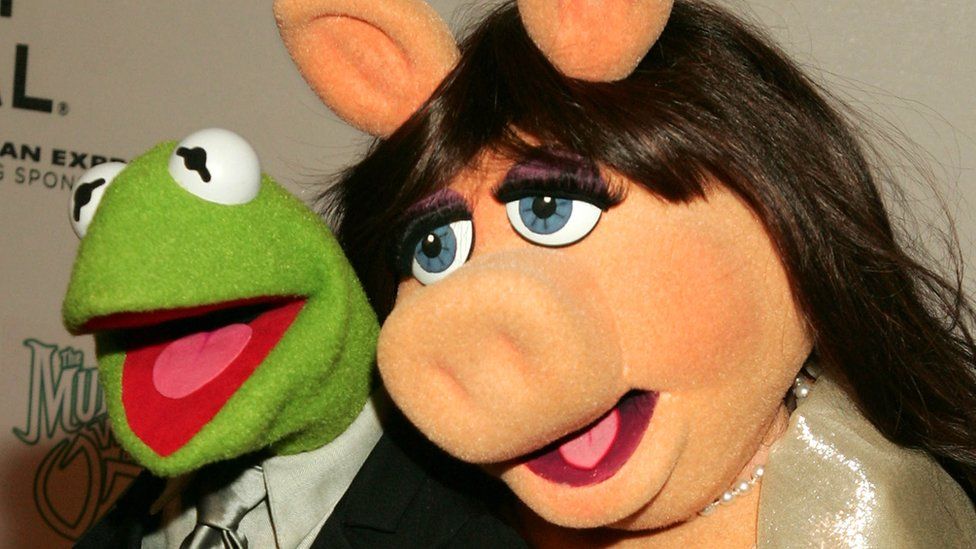 BBCNewsbeat's tweet image. The Muppet TV series has got the go-ahead bbc.in/1zRkC2O