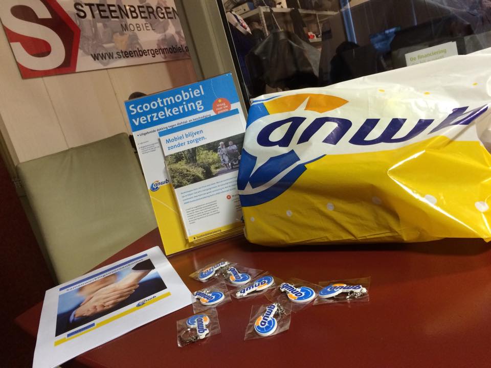 De scootmobiel direct verzekeren? Dat kan bij ons! ANWB-leden 5% korting op de premie steenbergenmobiel.nl/service-en-gar…
