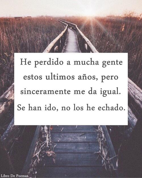 LibroDePoemas's tweet photo. 👋 http://t.co/gLJFvnnsrq