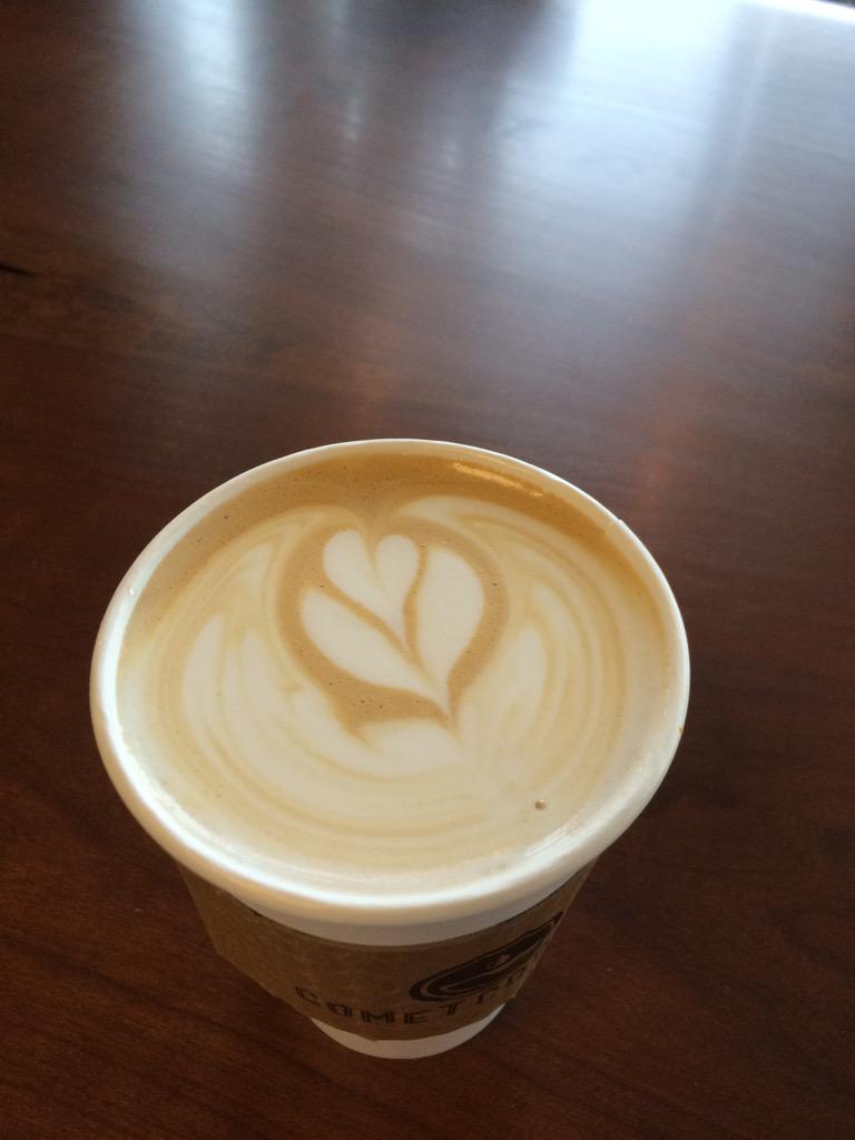 S1NGLETUDE's tweet photo. smooth and delicious on the go #cometcoffee #foodie #FOODicted #coffeetastic http://t.co/Bju5mDfvyR