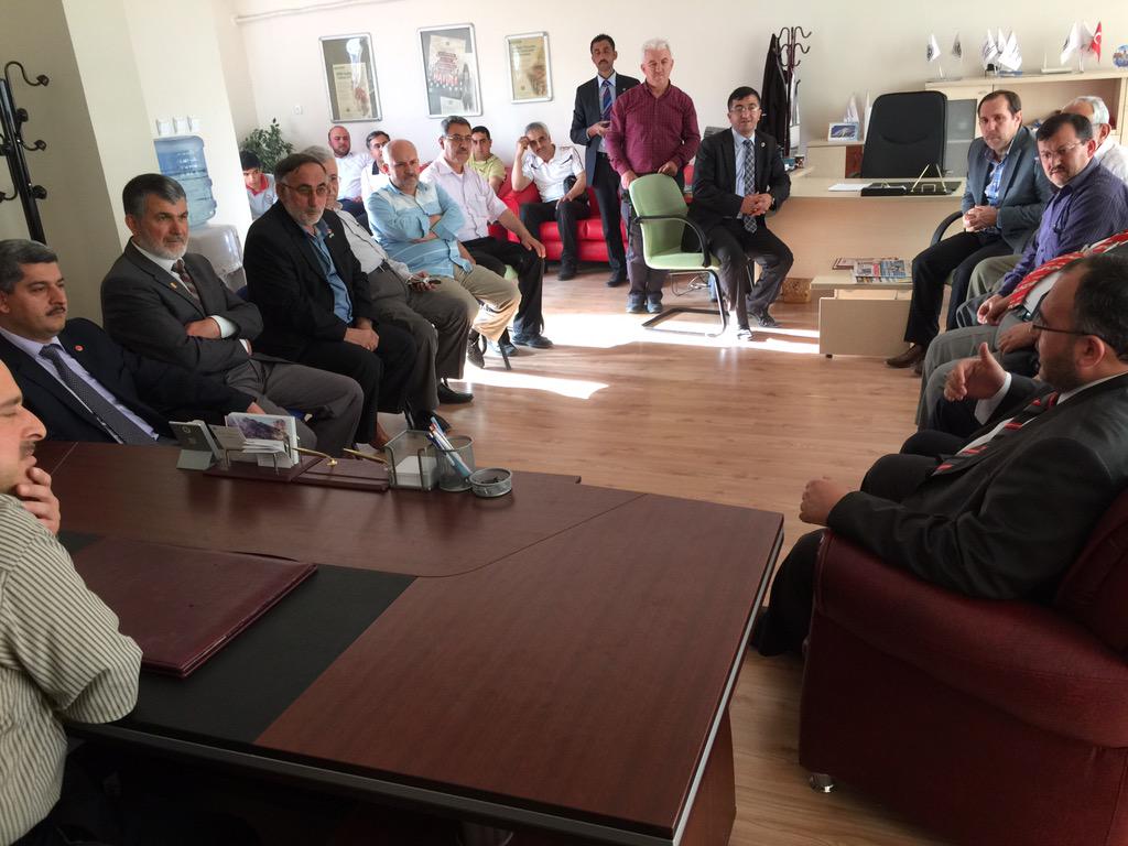 necmettincalisk's tweet photo. Dörtyol ilçesi .. Dörtyol İşadamları Derneği'ni ziyaret... #BirlikteSaadet http://t.co/VkYcsZv7L4