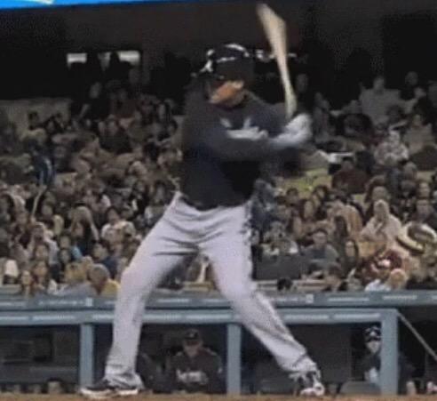 WyattPeabody7's tweet photo. Definition of keeping hands back...
If you let hips lead, hands stay back &amp; torque is created. http://t.co/PozobBNFX8