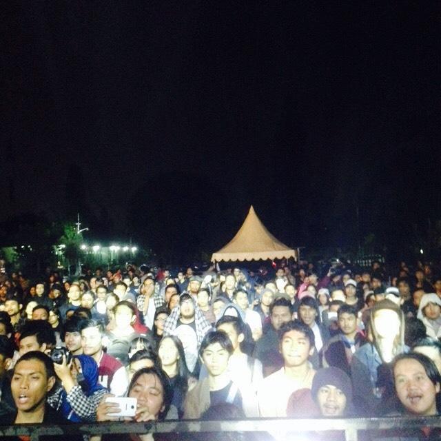 gilanada_'s tweet photo. Keramaian penonton di gelaran PMKT ke-19 malam ini @PMKTXIX http://t.co/c9iqI14ykj
