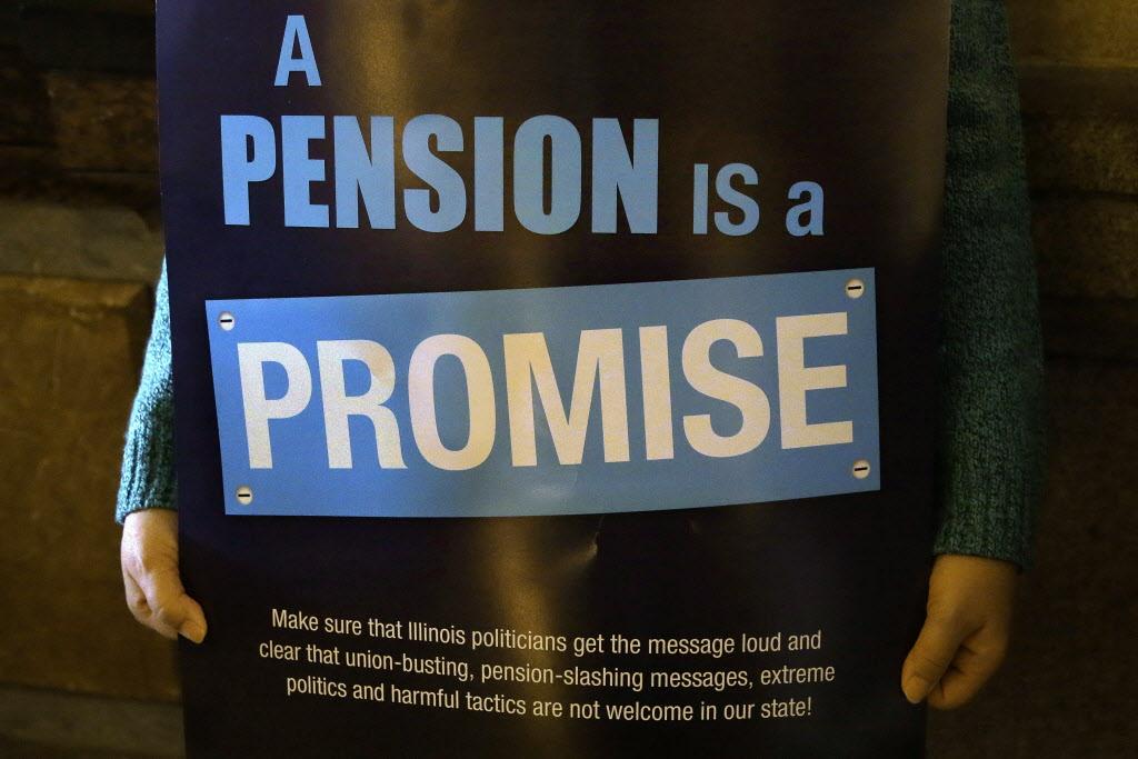Suntimes's tweet image. UPDATE: Illinois pension reform law unconstitutional. Read the unanimous decision: sun-tim.es/1EofzCu