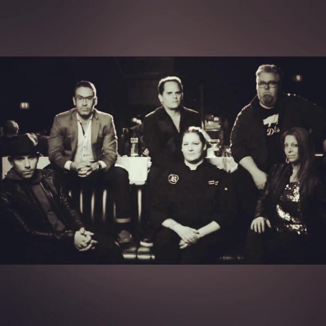 BillyDec's tweet image. HIRING!! Know anyone with this FIGHT: bit.ly/1H1Dmiv Share. 
Love, us