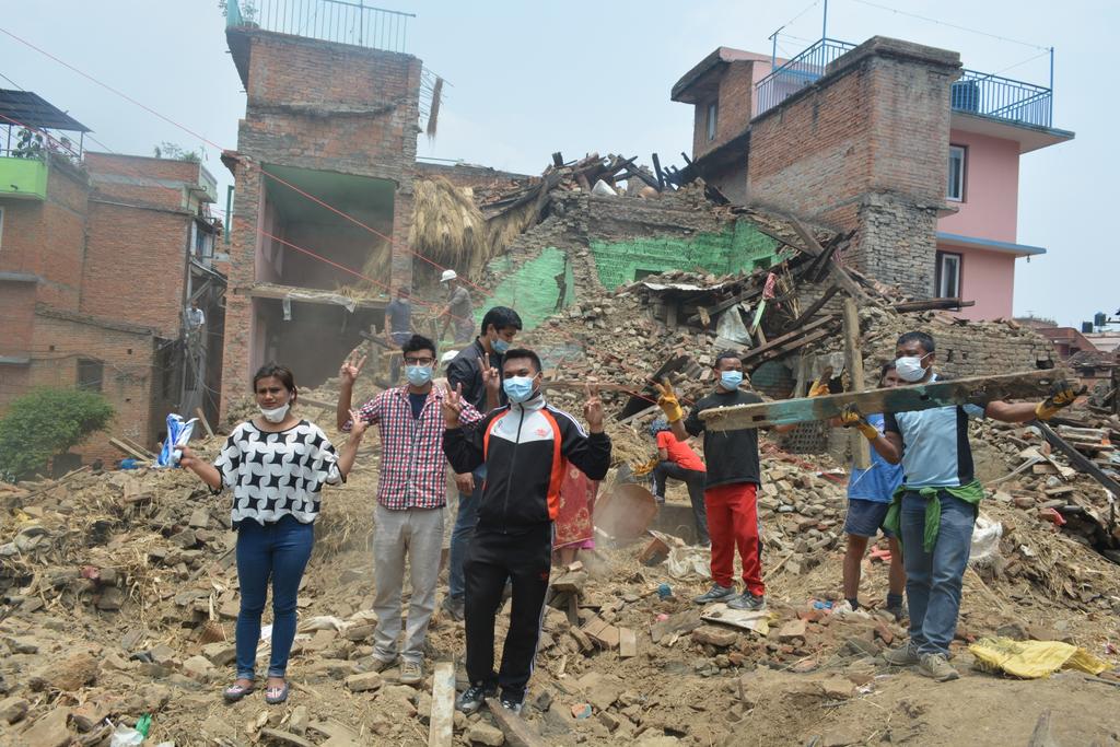 wetravelnepal's tweet image. #supporting the #team at #Harisiddhi, Lalitpur to help #casualties of #NepalEarthquake. 
#NepalearthquakeRelief