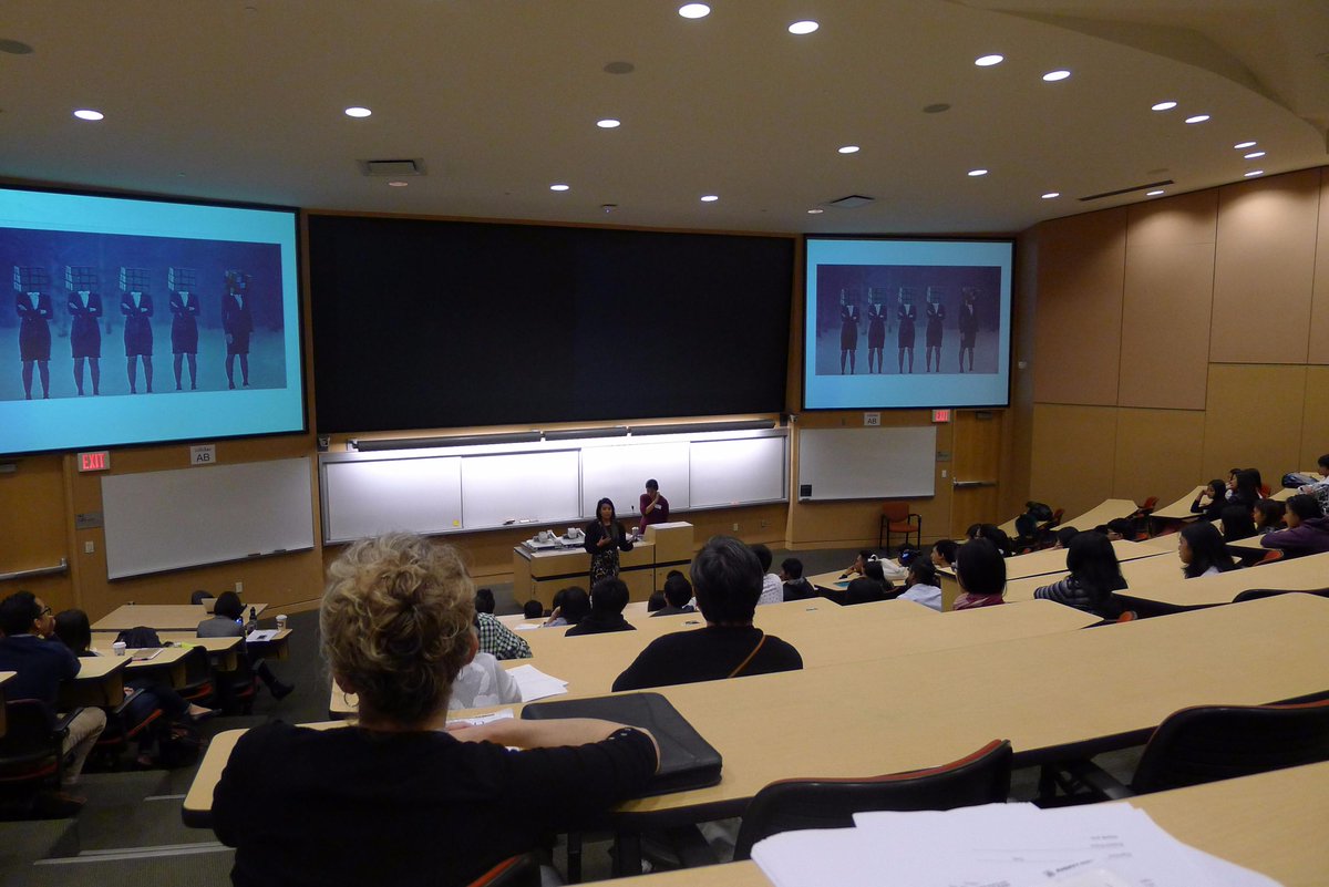 river_network's tweet photo. @csflorencio 's inspirational talk opened up #DaloyPuso conference at #UBC at @IKBLC for Filipino-Canadian youth! http://t.co/Mlc7xr4j21