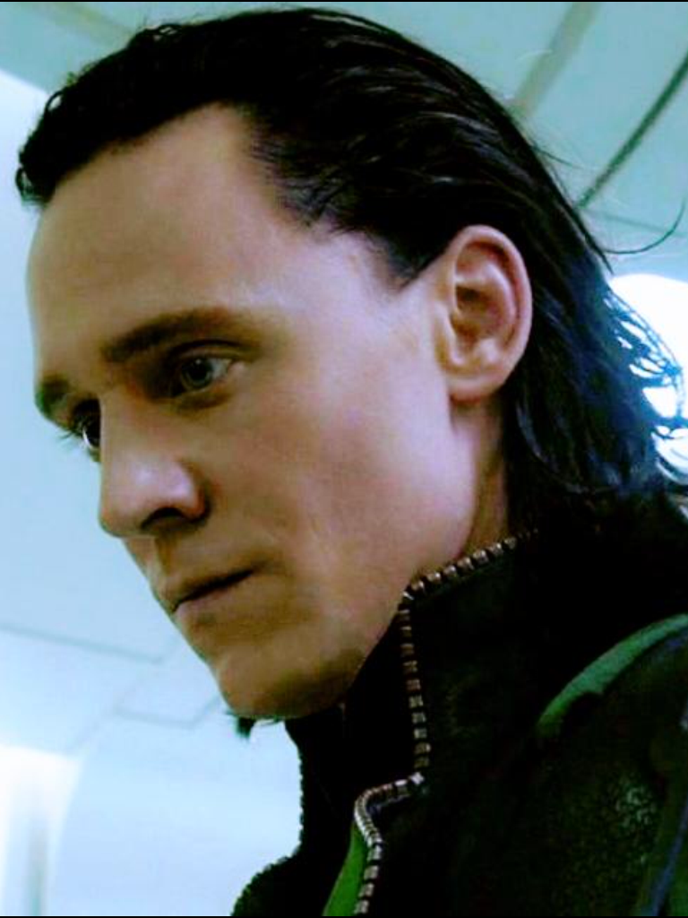 BandGeek4Sure's tweet photo. Happy #LokiDay #TGILD http://t.co/Qxr2C5TdTQ