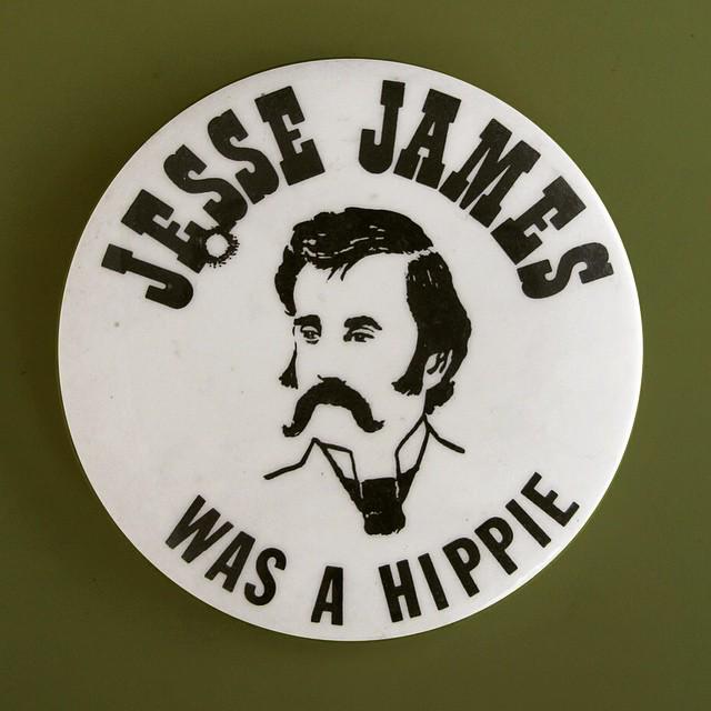 clayhistsites's tweet image. RT @BusyBeaver:  #ButtonMuseum #hippie #jessejames #mustache  Ha ha! Whaaaaaat?! Where did you find this?
