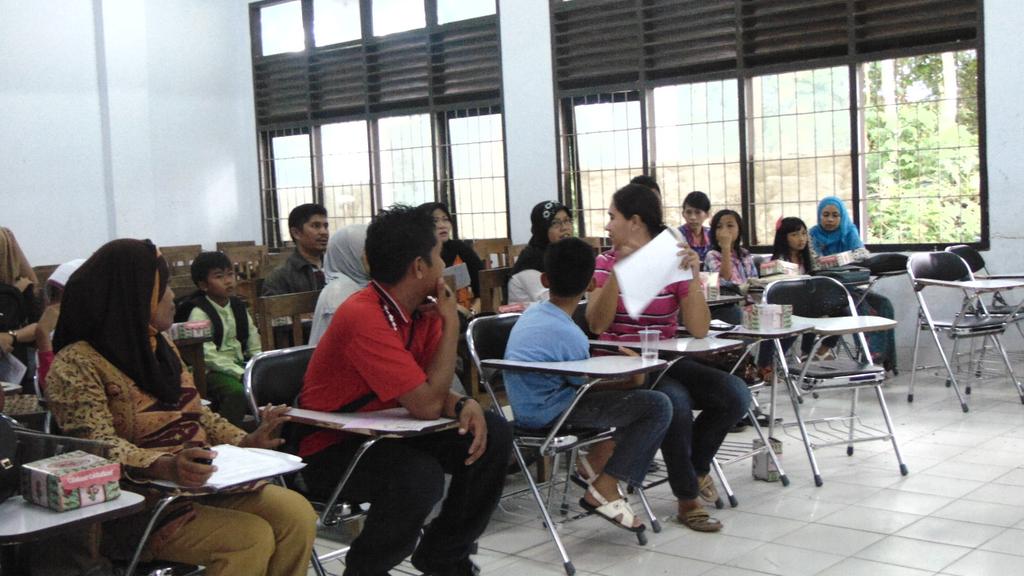 englishexpo2015's tweet photo. Technical meeting http://t.co/eISGmrstYc