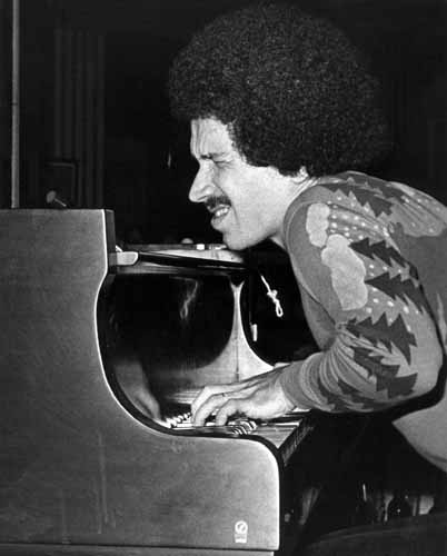 8 de mayo de 1945, Happy Birthday 
Keith Jarrett. 