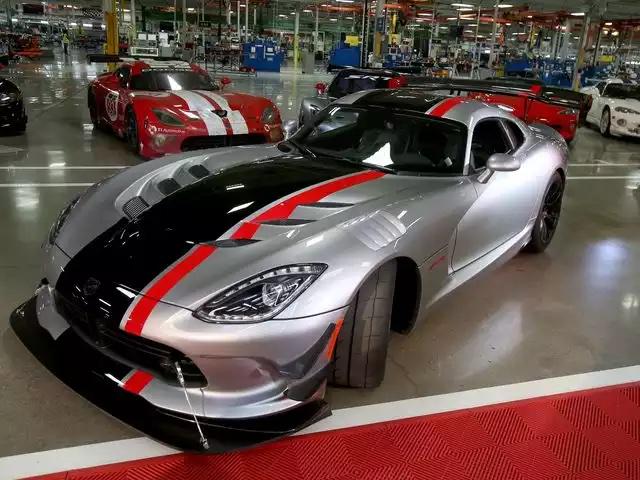 chrisduketv's tweet photo. The #DodgeViperACR is here and ready to tear up the track! Can't wait to see this tear up the #Nurburgring!
#Dodge http://t.co/ytk4v4kOra