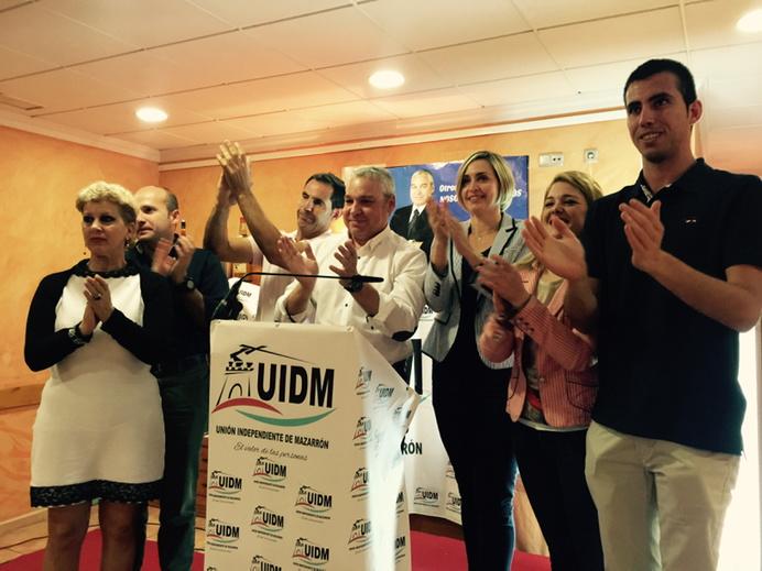 <a href="/ginescampillo/">Ginés Campillo</a> "nosotros sí que somos un partido grande porque donde otros sólo prometen...nosotros cumplimos"