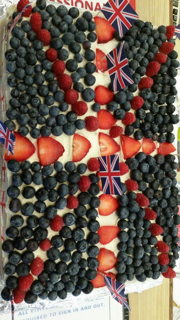 DavidBurrowesUK's tweet photo. At #springview for 1st event as re-elected MP to celebrate freedoms secured 70 yrs ago by eg spitfire pilot #VEDay70 http://t.co/xFg2kdbwZB