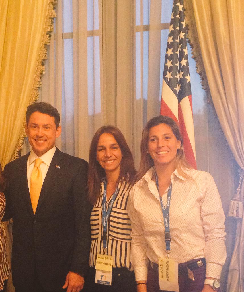 LucilaBonzi's tweet photo. #TechCampAr @NoahMamet @stefaniagarzon #VocesVitales http://t.co/q4YsHmqDss