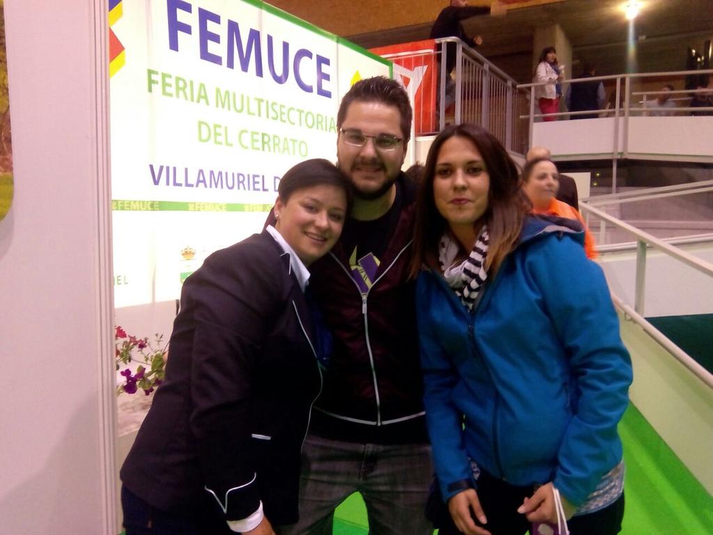 Raquel_Molinos's tweet photo. @LVillamuriel @feriafemuce #empleo #ocio en #FEMUCE hay actividades para todos acércate a visitar @Lanzaderas_EES http://t.co/hZPJXnF5jy