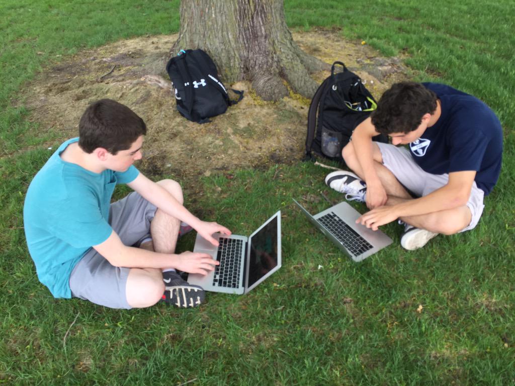 PHSComputerGuy's tweet image. Now THIS is what I call mobile app development.