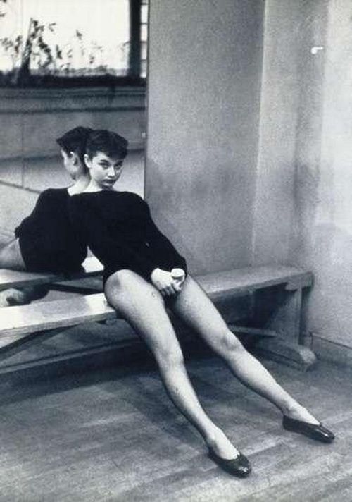 Amazing Historical Photo of Audrey Hepburn in 1952 