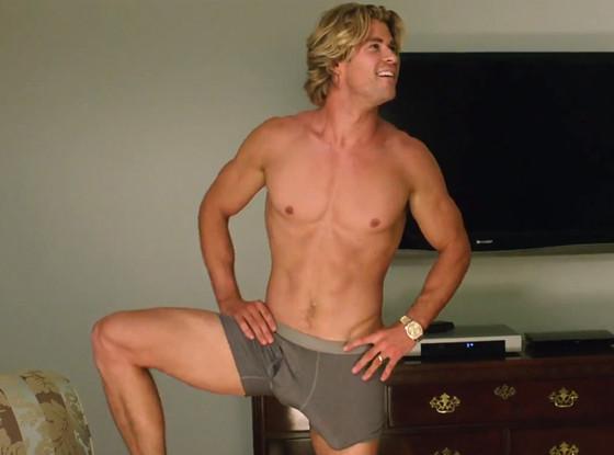eentertainment's tweet image. Chris Hemsworth in the #Vacation trailer... DAMN: bit.ly/1QqRTWy