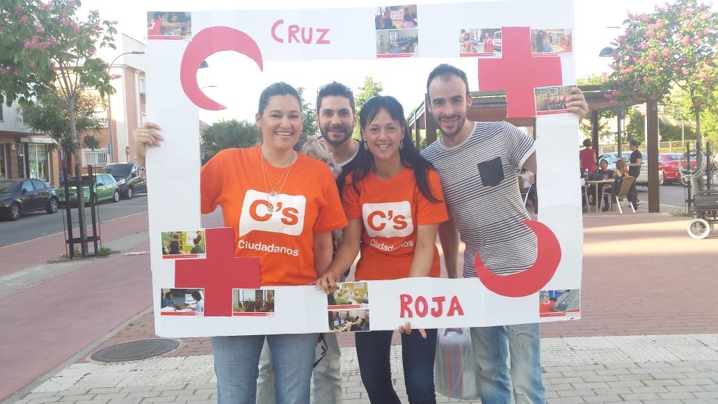 SilviaGarciaN's tweet photo. #CRJAzuqueca #DiaMundialDeLaCruzRoja http://t.co/HyDsAJshv9