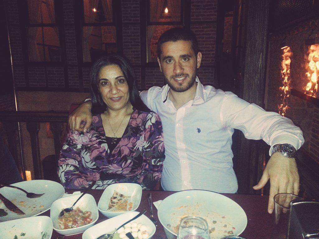 smmmfeyyazkara's tweet photo. #8May2015 #mamy http://t.co/62PegfxA3P