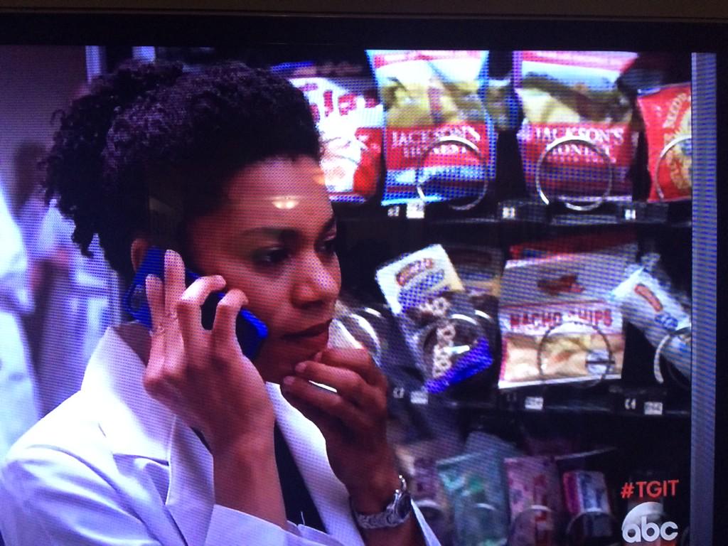 JacksonsHonest's tweet photo. Who saw this on @GreysABC last night? #GreysAnatomy sure knows how to stock the vending machine! #topshelp http://t.co/CzbL2wcM1v