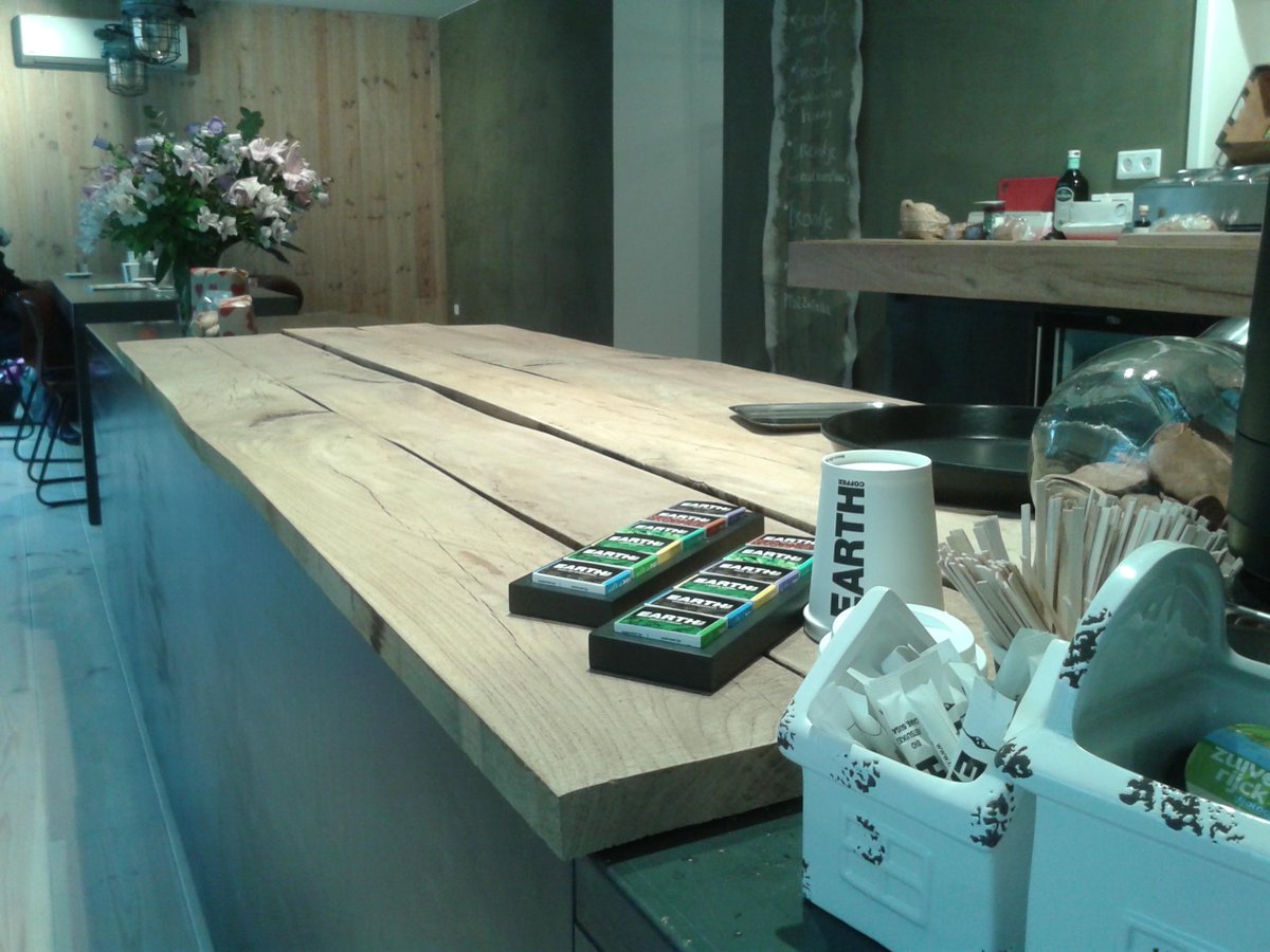 De hippe banketbakkerij D&amp;P aan de bekende Monopoly-straat "Zijlweg" nu ook aan de <a href="/Earth_Coffee/">Earth Coffee</a> en <a href="/Zuivelrijck/">Zuivelrijck</a> melk