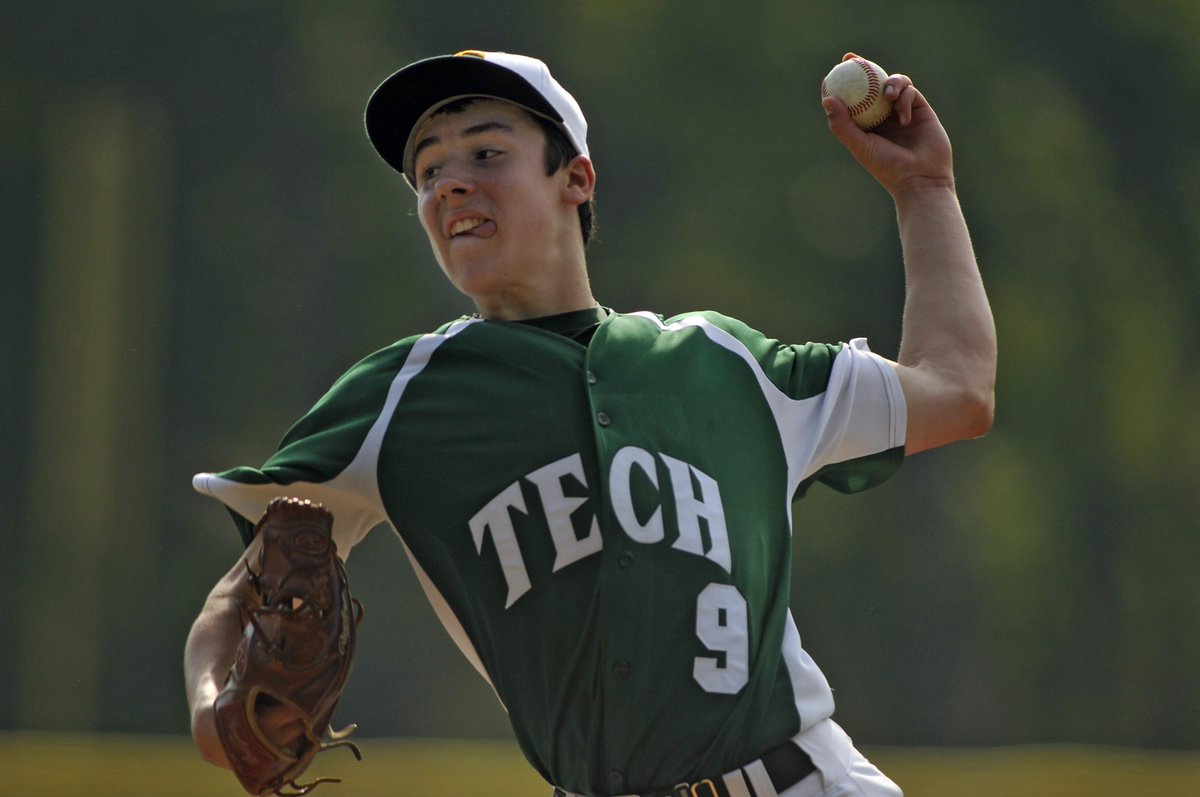 CTVarsity's tweet image. Weekley #ctbase notes are up - features #cheneytech strong season, solid pitching and hitting cour.at/1FakHRb