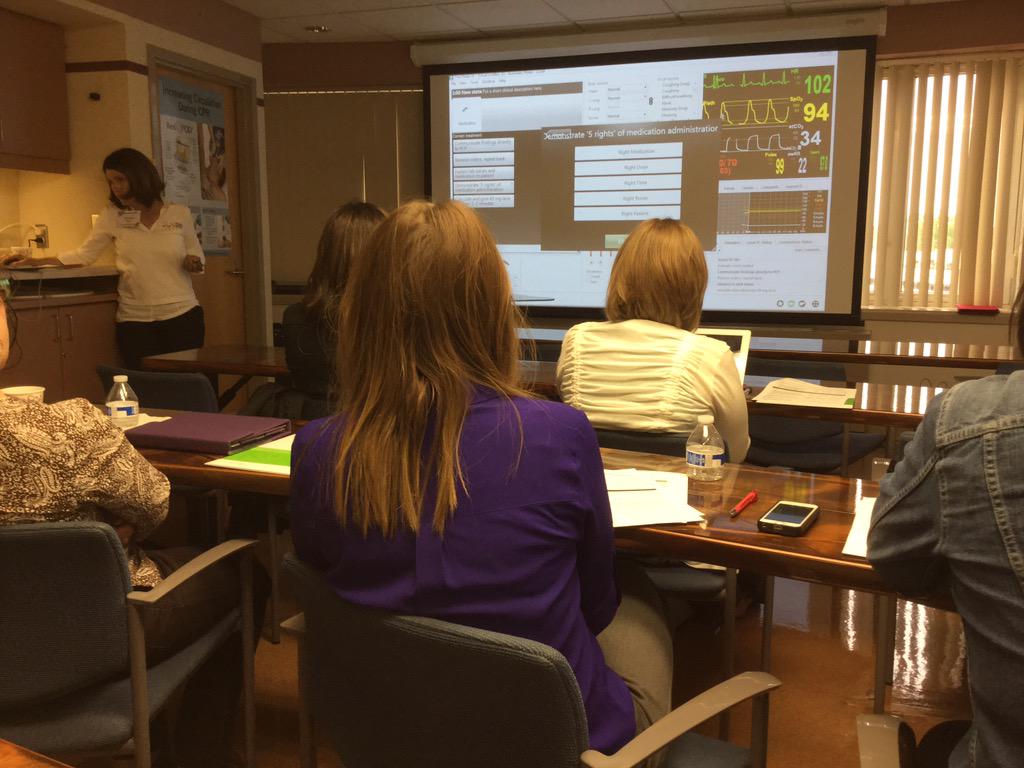 HPClinSim's tweet image. Veronica Rogan shares about advanced programming with the new #LLEAP software @laerdalmedical #hpsimcon15 #Simulator