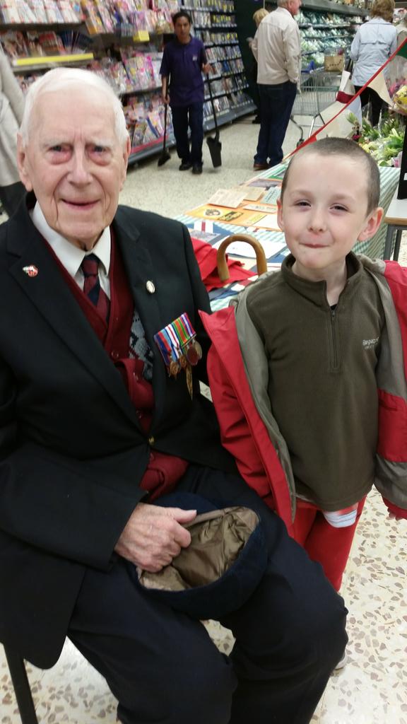 3404_community's tweet photo. Bill 97 at our VE day at Windsor. He worked at Tesco in the 1920s  before joining the Household Cavalry @Tiz5 http://t.co/PoH4NOqPSR