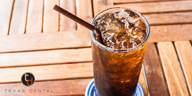 PlanoTxDental's tweet image. Drinking too much soda discolors your teeth, promotes plaque, and can wear down teeth #ToothTalk