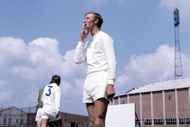 Happy 80th birthday to Jack Charlton. Here\s my favourite photo of him, casually keeping fit by smoking a fag. 