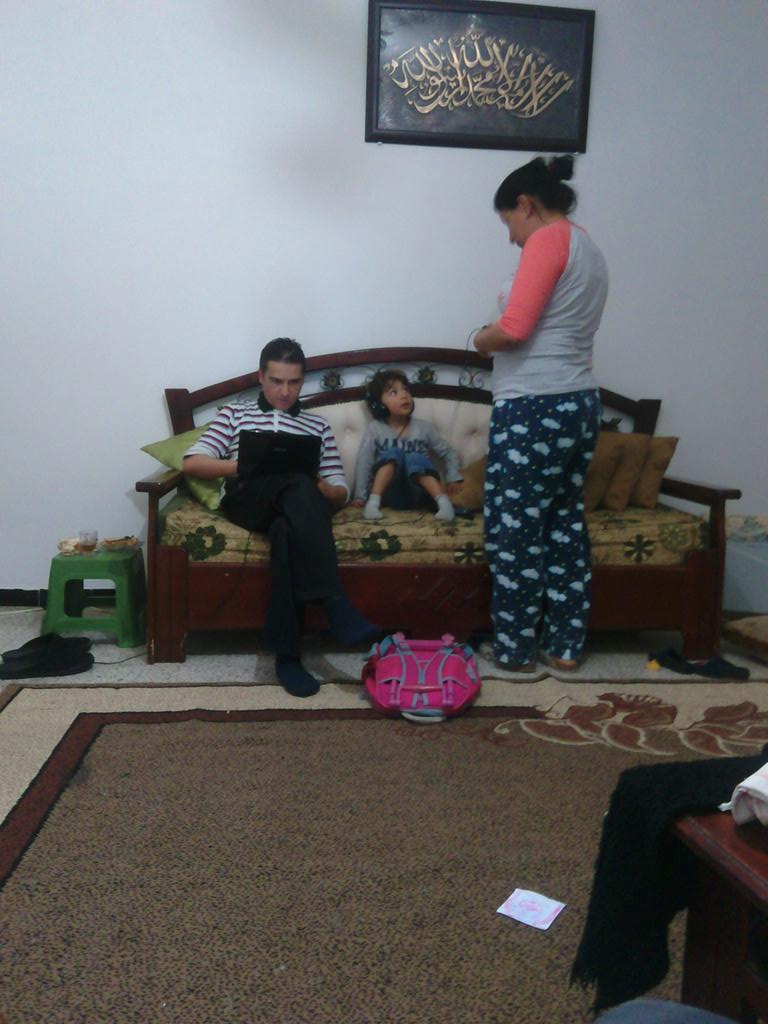 IbnFekih's tweet photo. Ma famille http://t.co/2LTz8E47rH