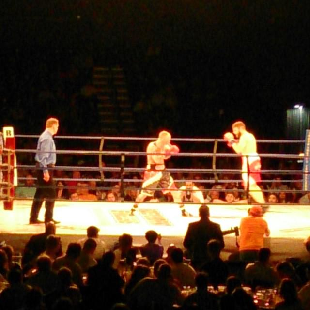 yegconvention's tweet photo. The biggest boxing event in #yeg takes over our centre June 12th. Tickets and info: http://t.co/OKDfkUowHg #yegevents http://t.co/VqywXW9Eih