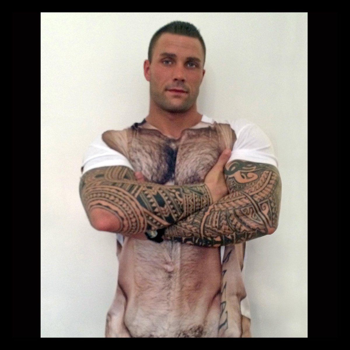 KICKSAGAT's tweet photo. Steeve and the #BodyRealnessTee - available on http://t.co/Yghgr7Pgyx http://t.co/iaKUINVxPd
